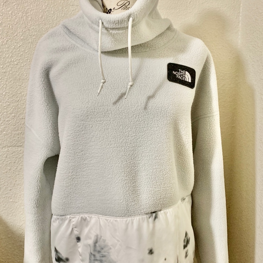 North Face Fleece Pullover Jacket
